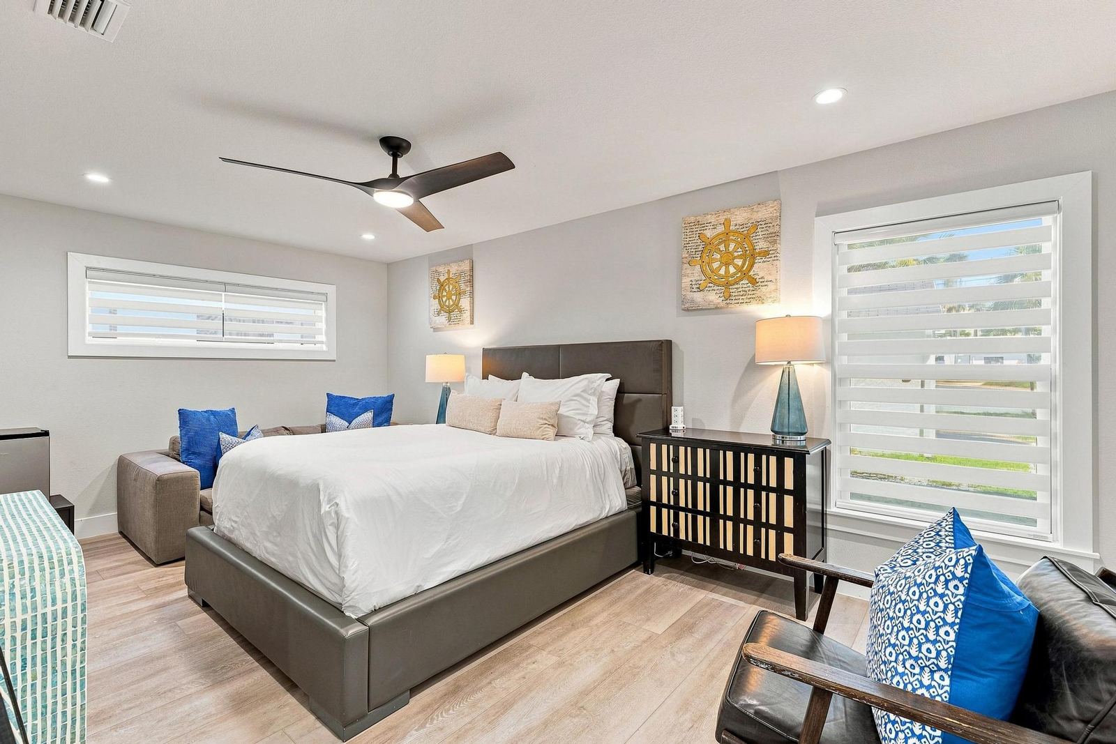 Ground-floor queen suite
